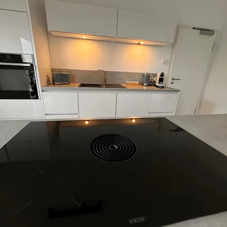 Traumhafter Ausblick, Modern Mit Komfort Und Stil Apartman