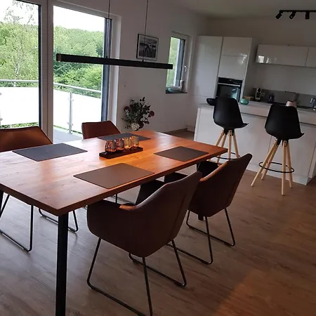 아파트 Traumhafter Ausblick, Modern Mit Komfort Und Stil *