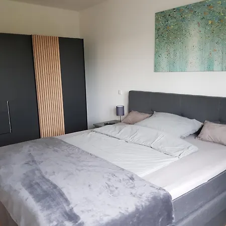 Traumhafter Ausblick, Modern Mit Komfort Und Stil * Hardert