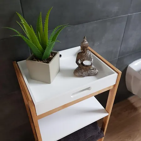 Traumhafter Ausblick, Modern Mit Komfort Und Stil *