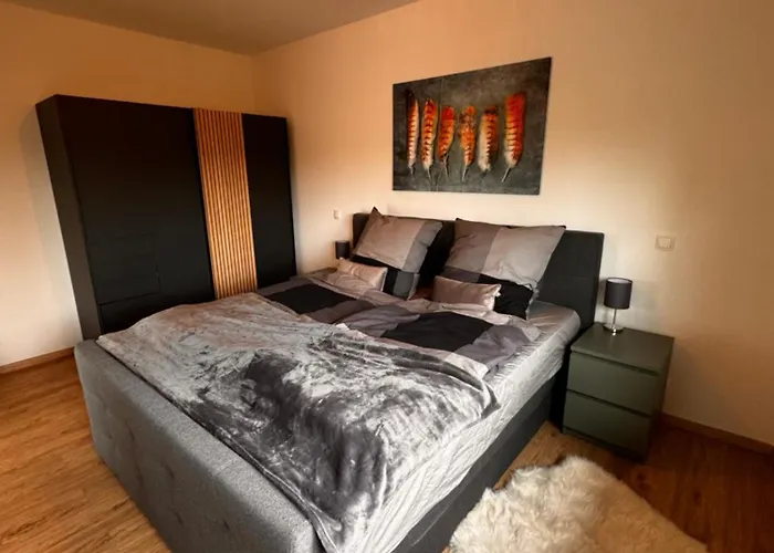 Traumhafter Ausblick, Modern Mit Komfort Und Stil דירה