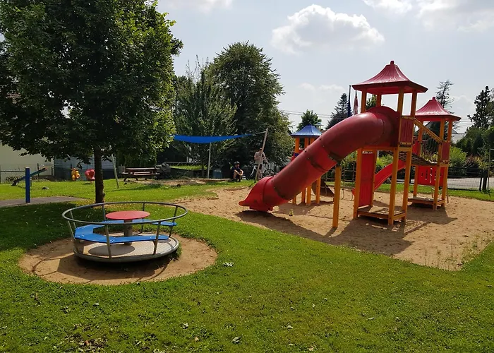 Traumhafter Ausblick, Modern Mit Komfort Und Stil דירה *